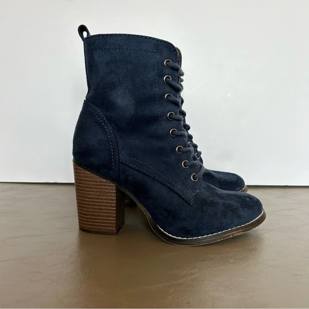 Candie's Dark Blue Faux Suede Chunky Heeled Ankle Boots with Side Zipper Size 7